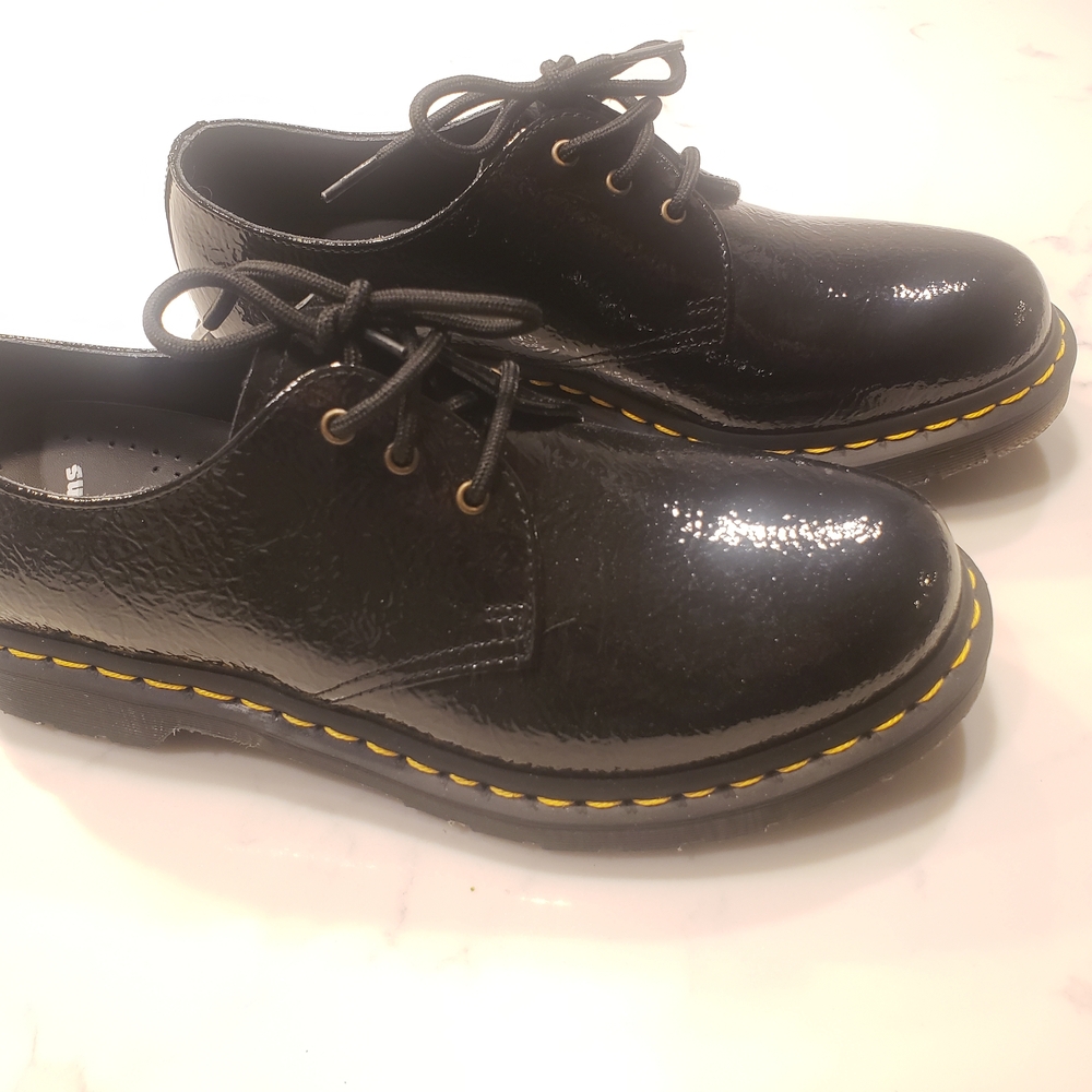 Doc Martens 1461 Women's Black Patent Lace-Up Oxford Shoes UK 8 US 10 LOoks NEW - Picture 2 of 9